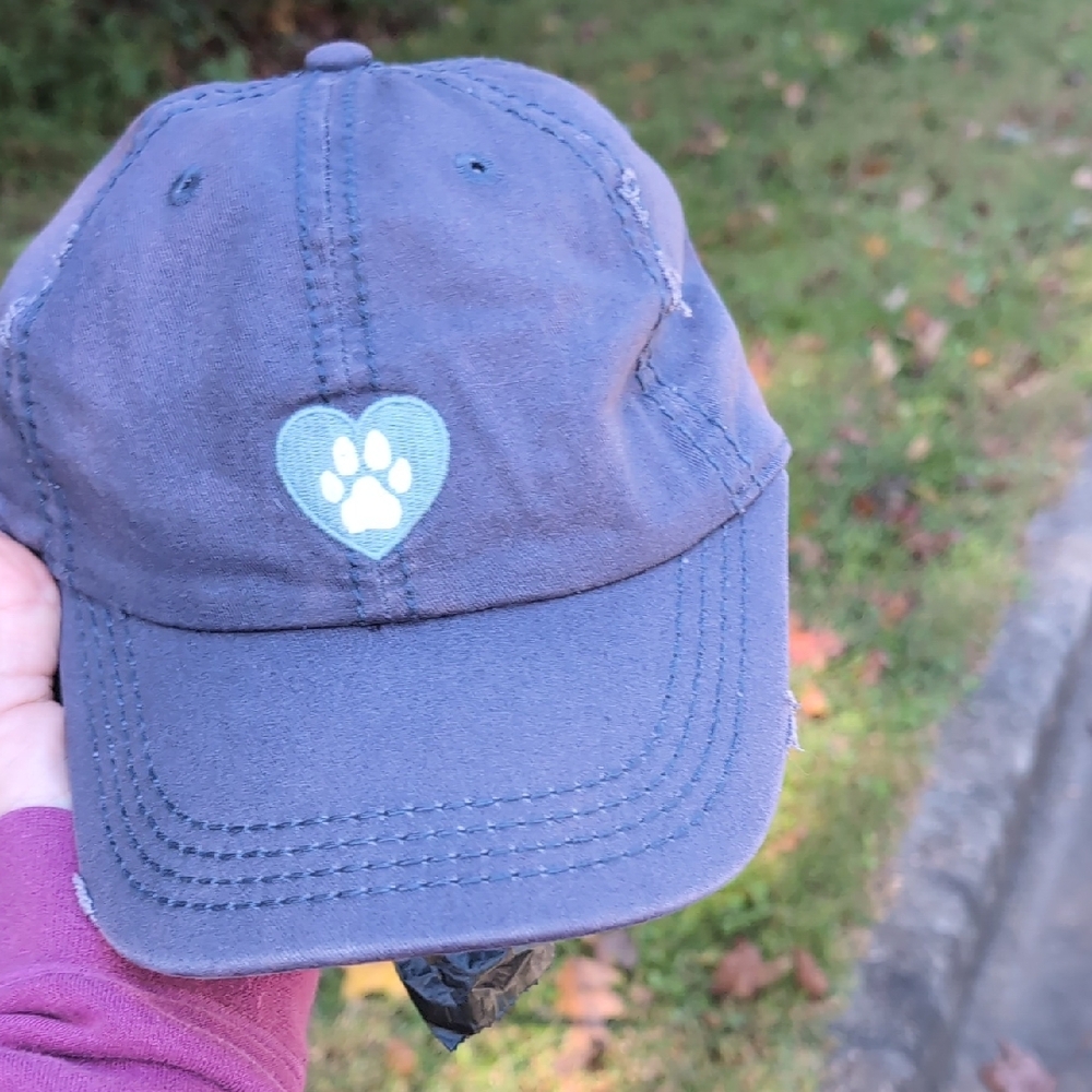 Life Is Good Blue Hat with Paw Print Heart💙🐾🤍